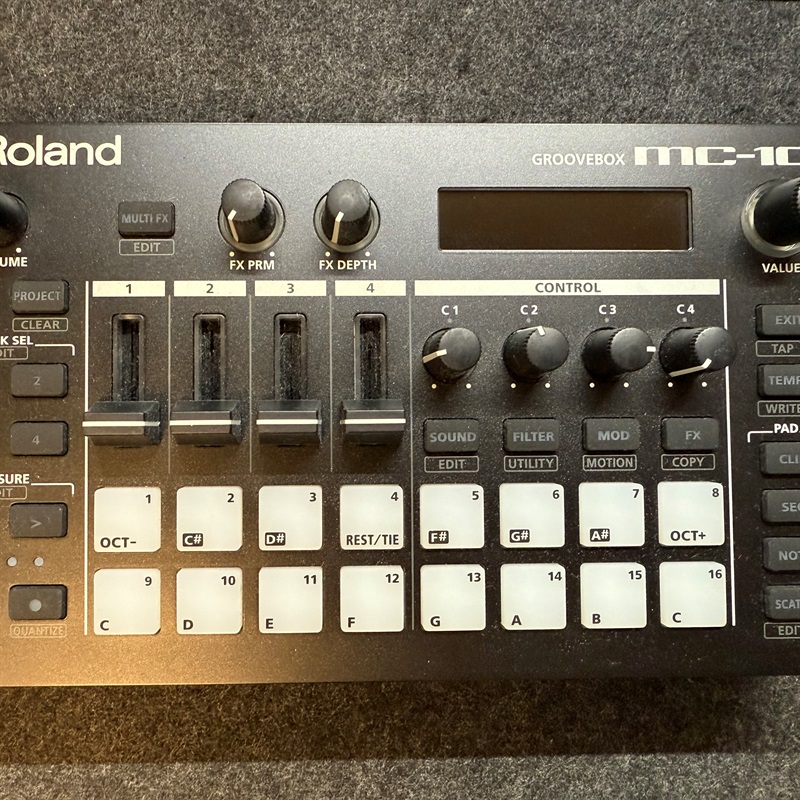 Roland MC-101の画像